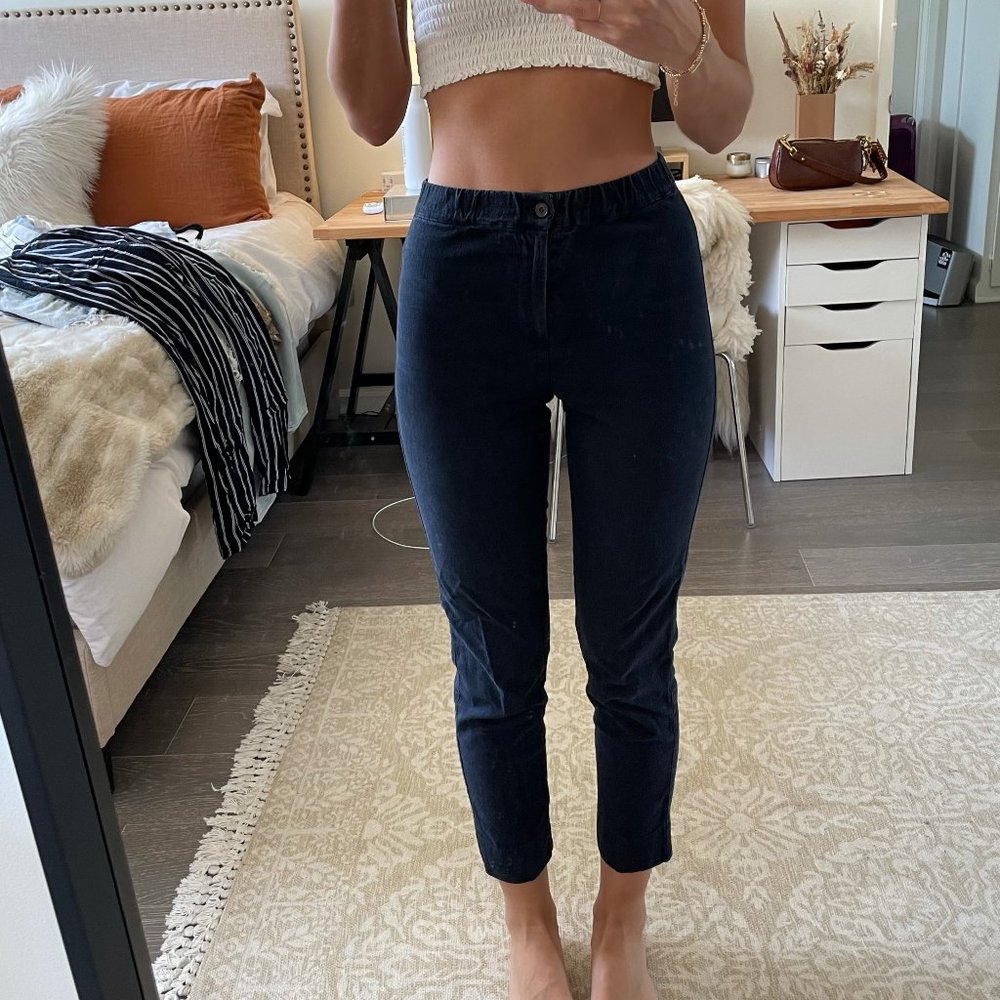 Brandy Melville Navy Cropped Pants